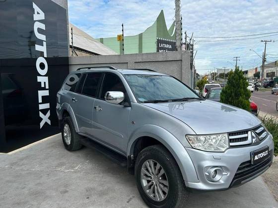 MITSUBISHI PAJERO 3.2 HPE 4X4 7 LUGARES 16V TURBO INTERCOOLER DIESEL 4P AUTOMÁTICO
